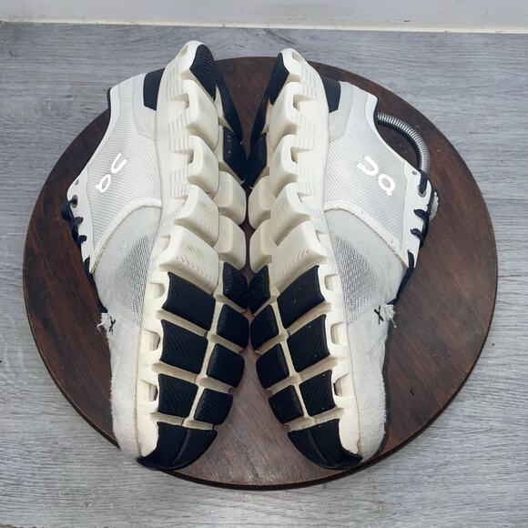 On Cloud X 3 Shoes Mens Size 8 White Black Running Athletic Sneakers 60.98706
